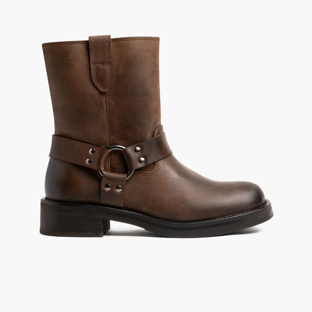 1024x1024-Women-Outlaw-LightTobacco-111324-Side Outlaw | Light Tobacco - Image 1