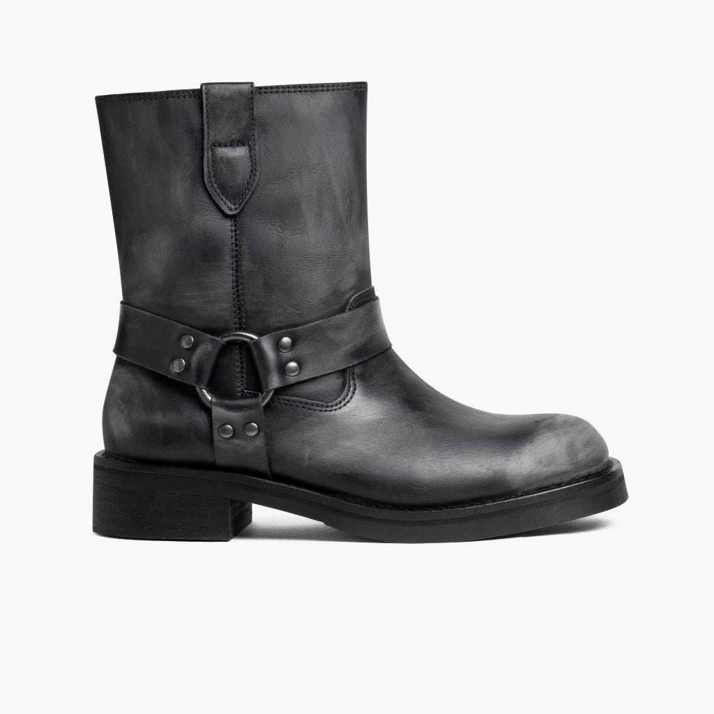 1024x1024-Women-Outlaw-VintageIron-111324-Side Outlaw | Vintage Iron - Image 1