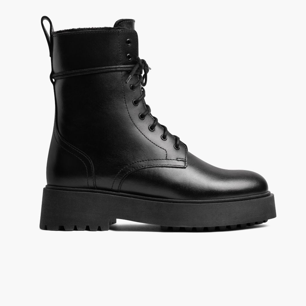 1024x1024-Women-Quest-BlackShearling-120224-Side Quest | Black Shearling - Image 1