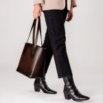 Everyday Tote | Old English (M) - Image 7